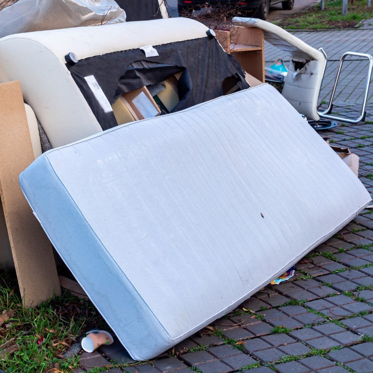 Junk Removal in Bakersfield, CA Junk Removal in Bakersfield, CA